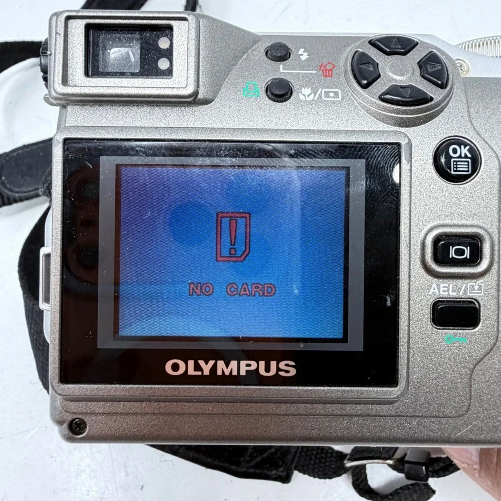 Olympus Camedia C-3020 Zoom Digital Camera 3.2MP Silver Vintage Y2K Digicam